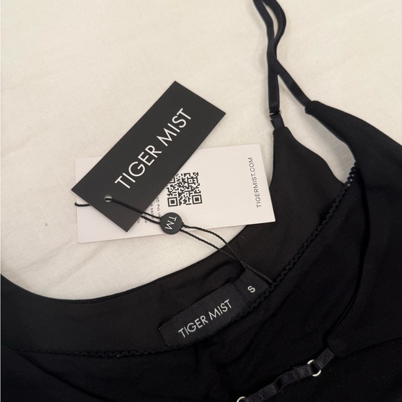 Tiger Mist Black Tank Top - Picture 4 of 5